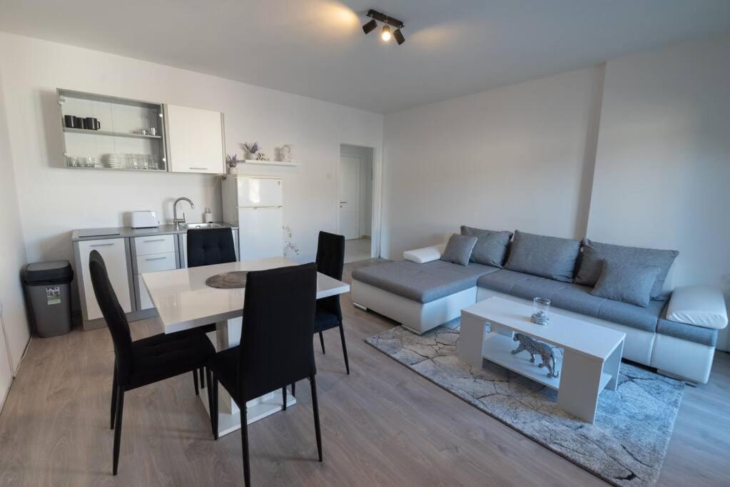 Apartamento Apartman Iva Zadar Exterior foto